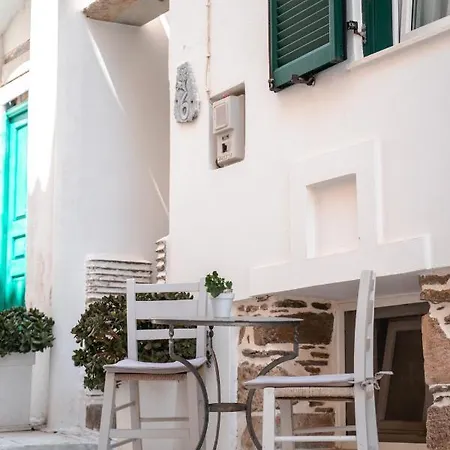 Aggelikoula 3* Tínos