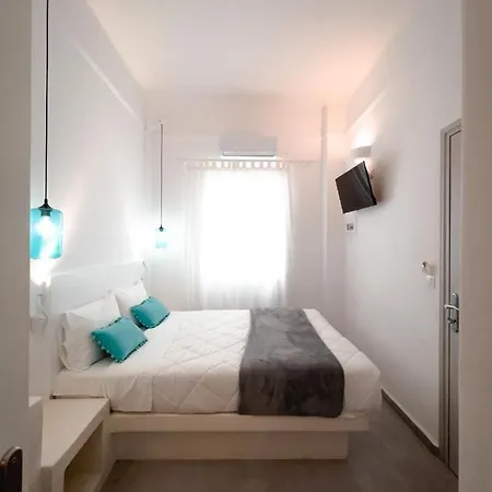 בית הארחה Aggelikoula Tínos