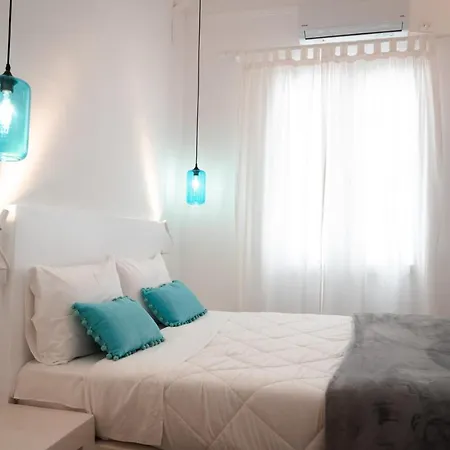 בית הארחה Aggelikoula Tínos