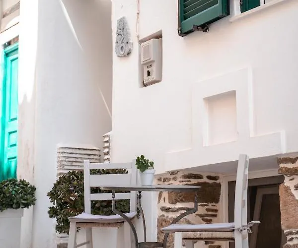 Aggelikoula 3* Tínos